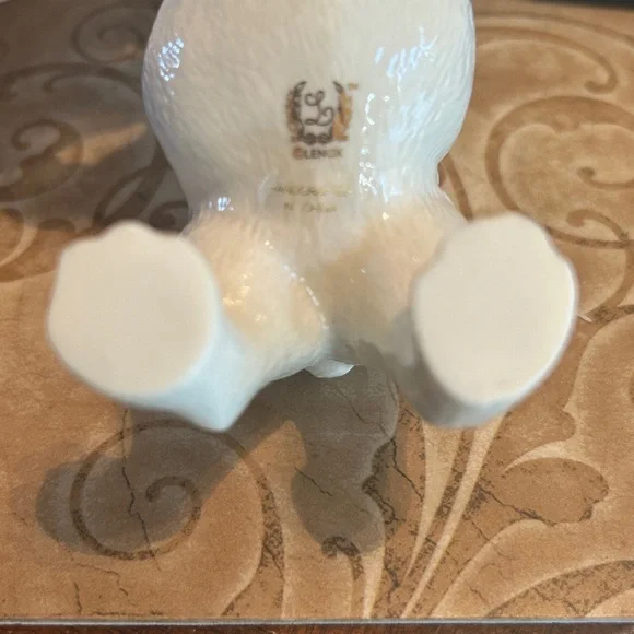 Lenox Ivory 24kt Gold Hand Painted Bulldog Figurine - Picture 8 of 9